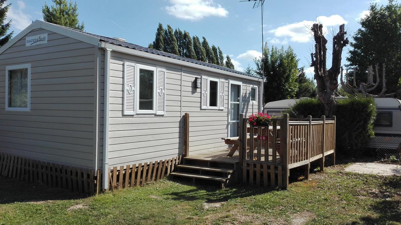 Camping Loisirs Des Groux Mousseaux-sur-Seine Exteriör bild