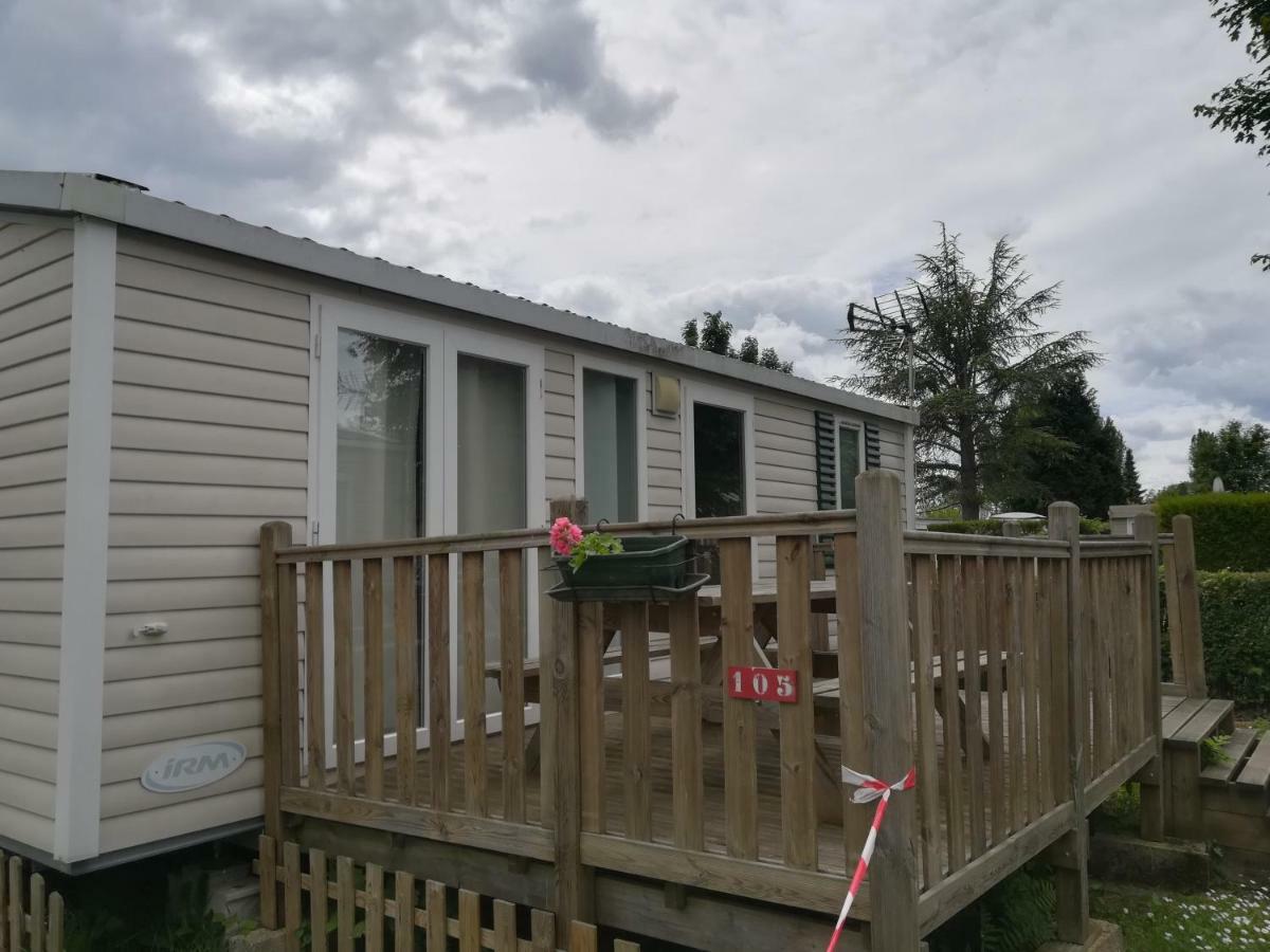 Camping Loisirs Des Groux Mousseaux-sur-Seine Exteriör bild