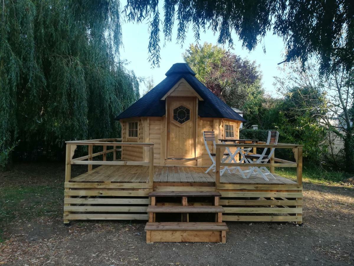 Camping Loisirs Des Groux Mousseaux-sur-Seine Exteriör bild