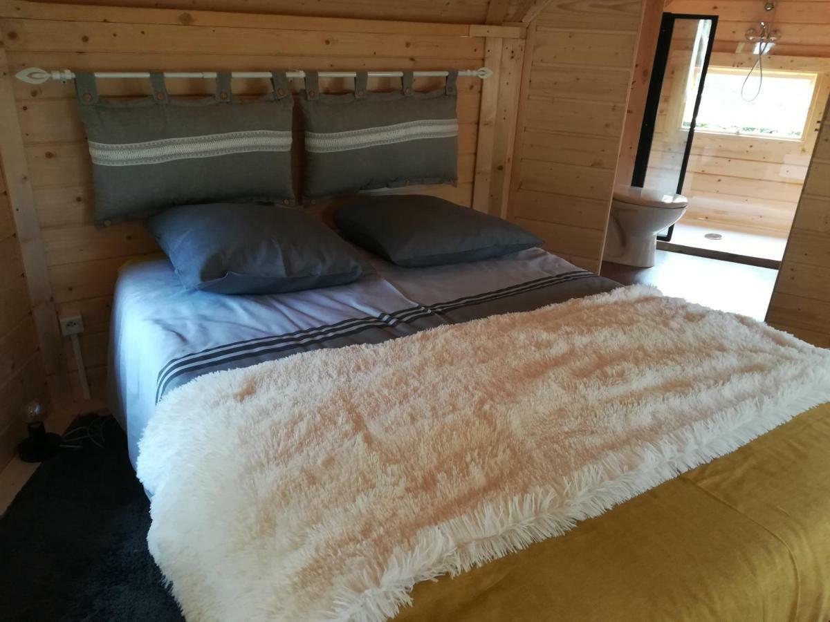 Camping Loisirs Des Groux Mousseaux-sur-Seine Exteriör bild